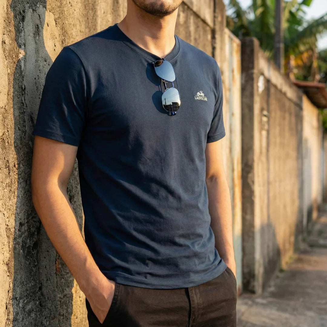 [Pague 2, Leve 4!] Camiseta Masculina Vortis em Poliamida High-Tech e Elastano Blindado de Alta Dissipação de Calor + BRINDES: 3 Bermudas e Óculos de Sol